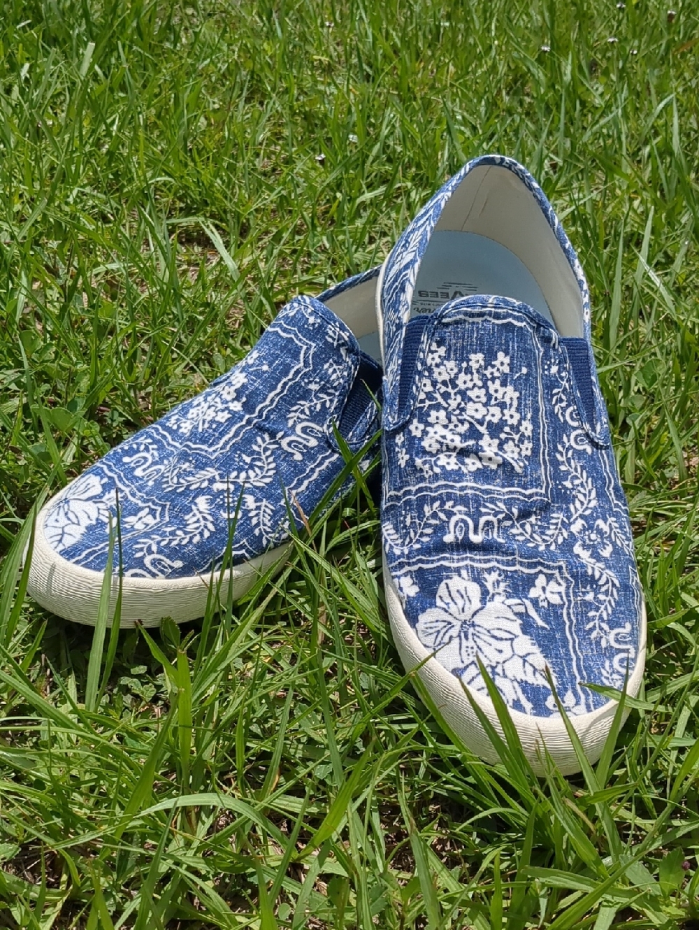reyn spooner Blue and White Patterned Slip-On Sneakers